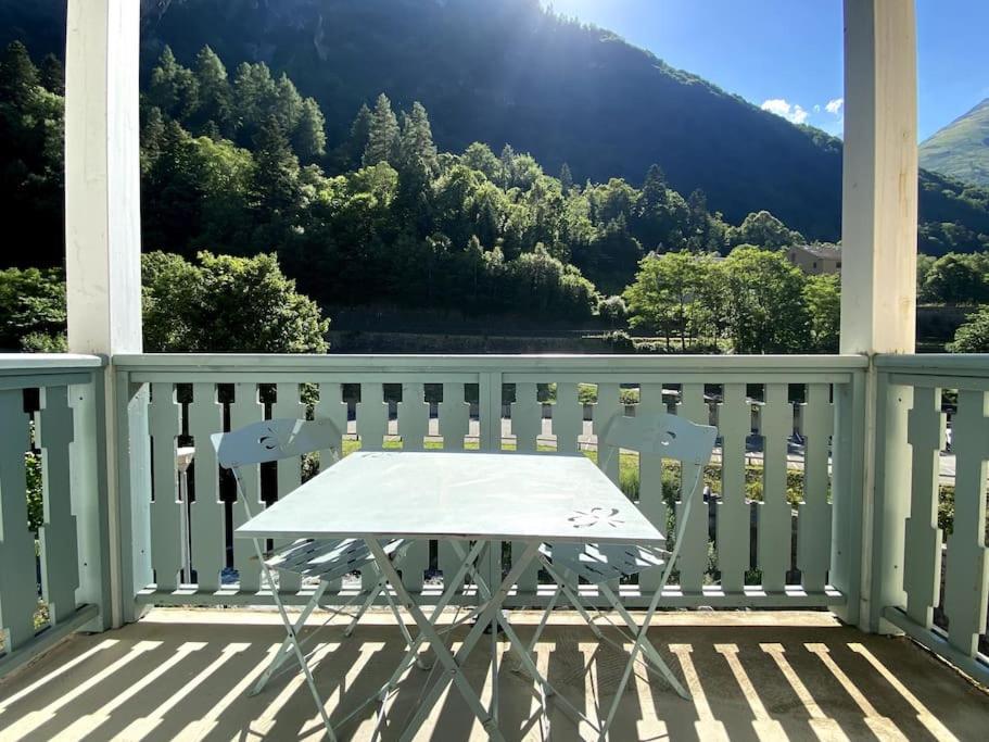 T3 Centre Ville Avec Parking, Balcon Et Wifi. 5P. Cauterets Exterior foto