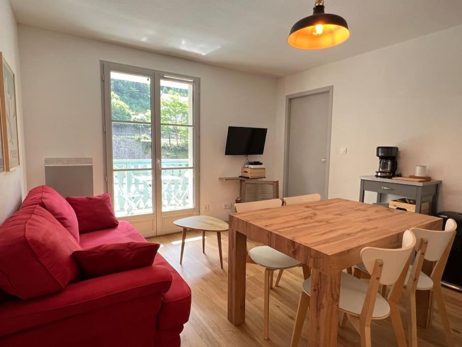 T3 Centre Ville Avec Parking, Balcon Et Wifi. 5P. Cauterets Exterior foto